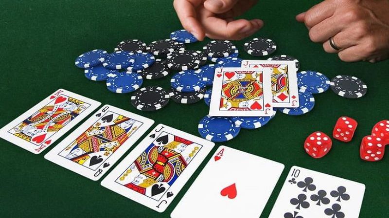 Mẹo đánh bài theo thứ tự từ lớn đến nhỏ 